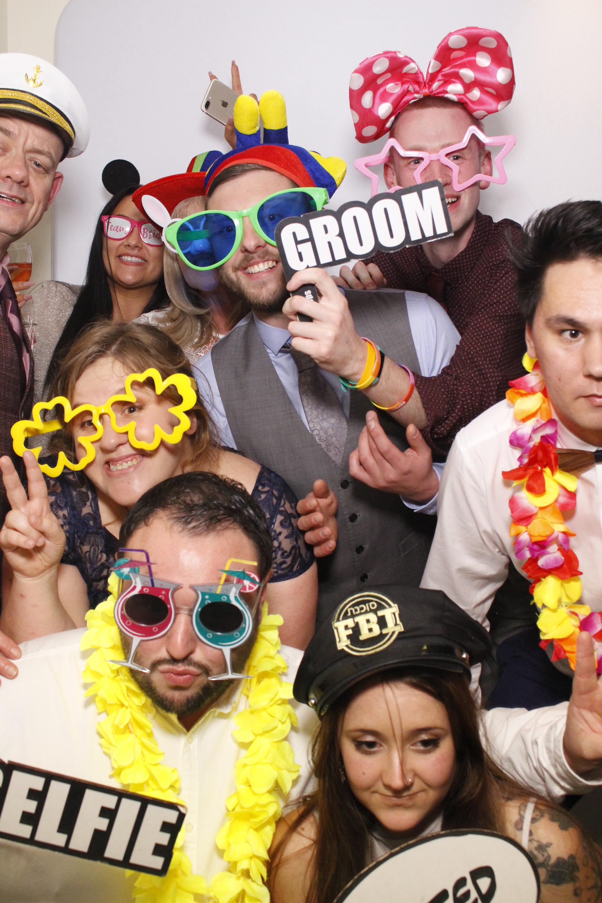 Luke & Emily's Wedding | View more photos from the event at gallery.myphotoboothexperience.co.uk/u/MyPhotoBoothExperienceLtd/Luke-Emilys-Wedding